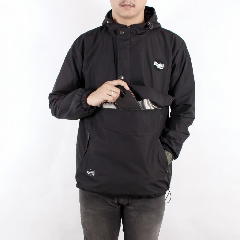 TERLARIS..Jacket Cagoule WIM Black Jaket Cagoule Pria Simple / Jaket Pria Polos Outdoor Kantong Dora