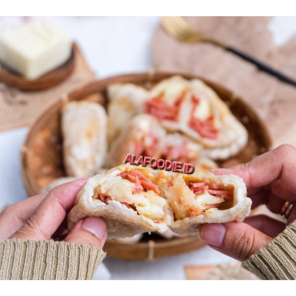 

CIRENG ISIan JUMBO RASA DAGING ASAP Sapi DENGAN KEJU MELT 5pcs