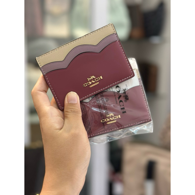 

coach card id