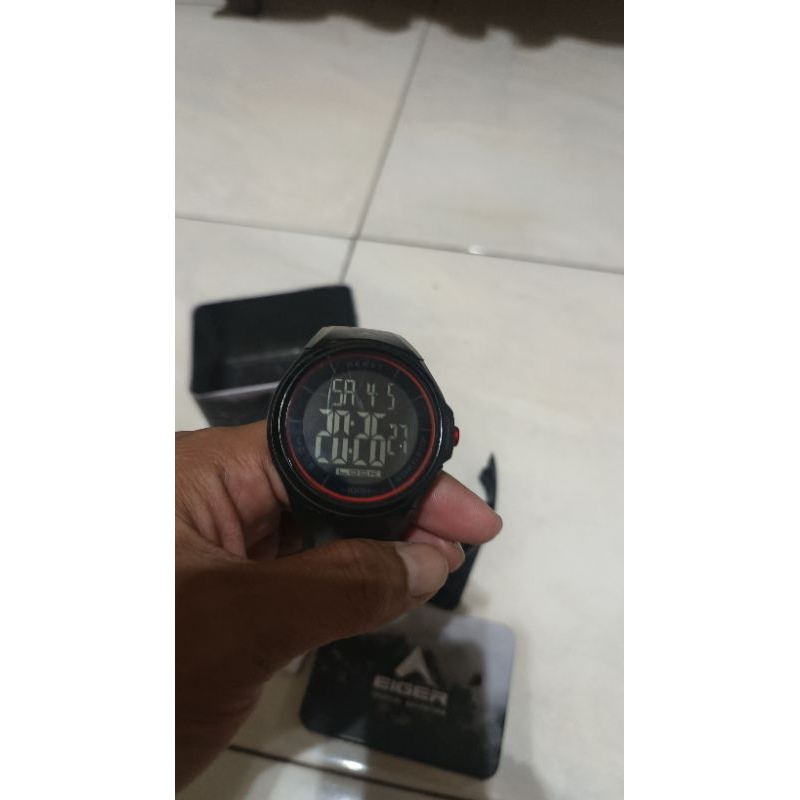 Jam Eiger Toucsreen Bekas Full Set