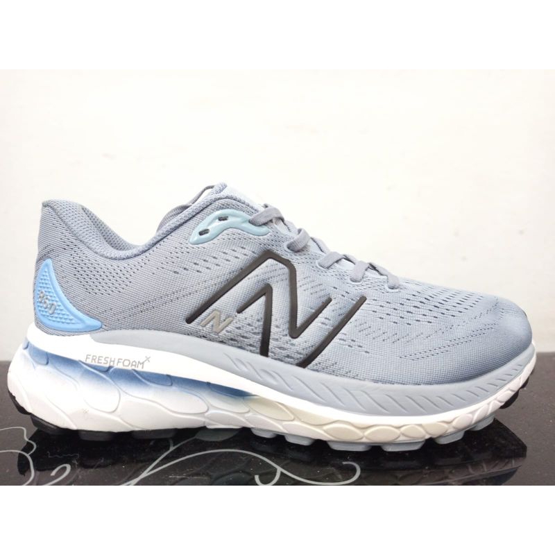 Sepatu NB 860 Fresh Foam Size 43