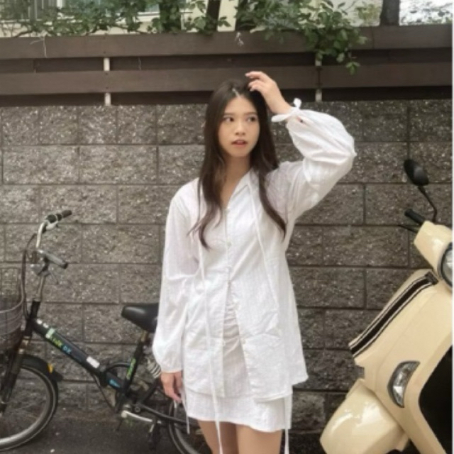 PRELOVED ARUM TOP _ NINETTE