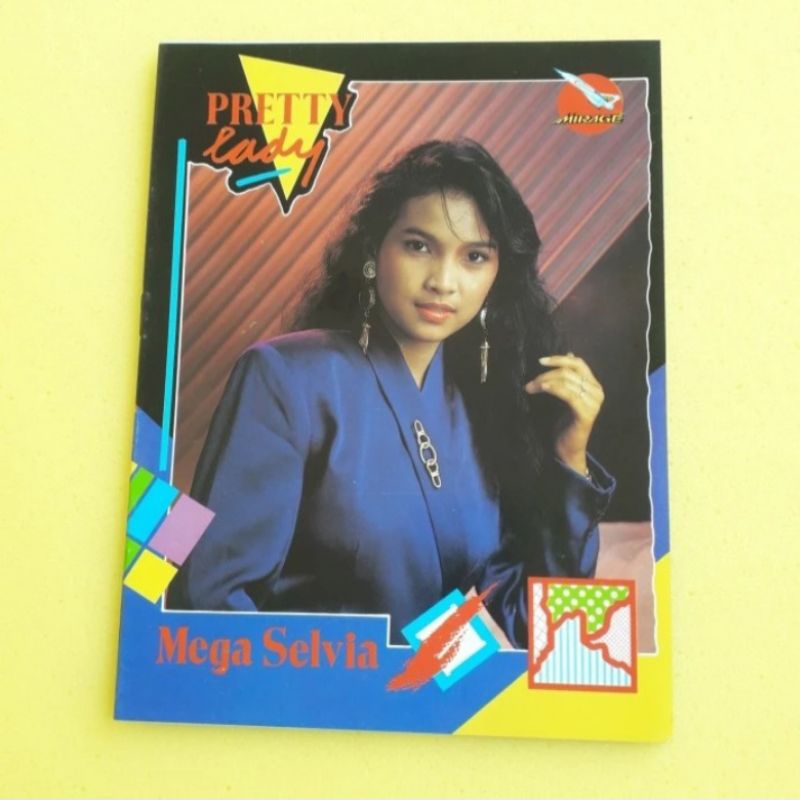 

Buku tulis garis cover Mega Zelvia dan Dian Nitami