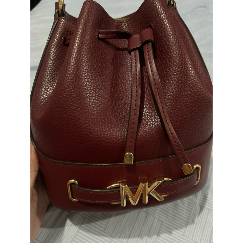 Tas Wanita MK Michael Kors Belt Bucket Messanger Dark Cherry