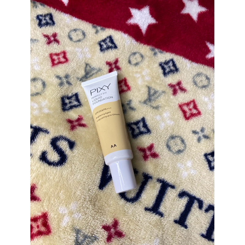 Preloved Pixy Foundation Shade Yellow Beige (75%)