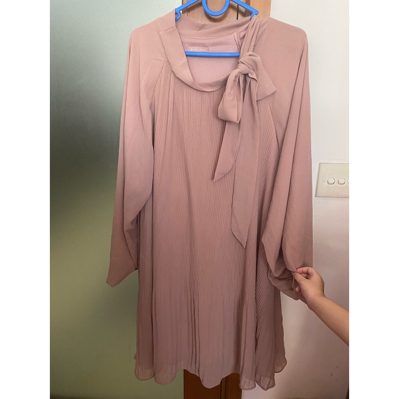 PRELOVED SET HEYLOCAL