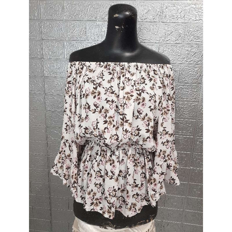 ATASAN WANITA BUNGA BUNGA SABRINA KERUT PRELOVED