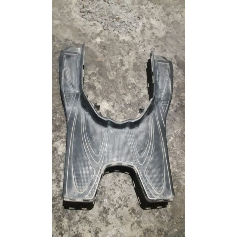 lantai pijakan kaki Honda Beat karbu bekas original