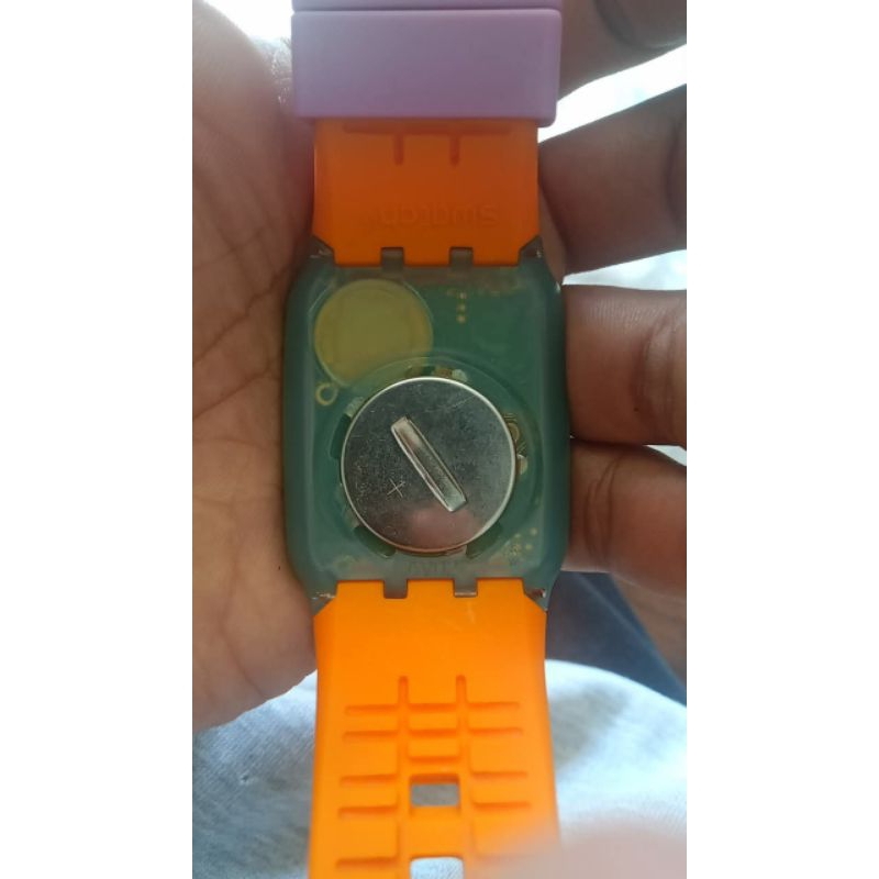 Jam Swatch Poche Melba Chronograph