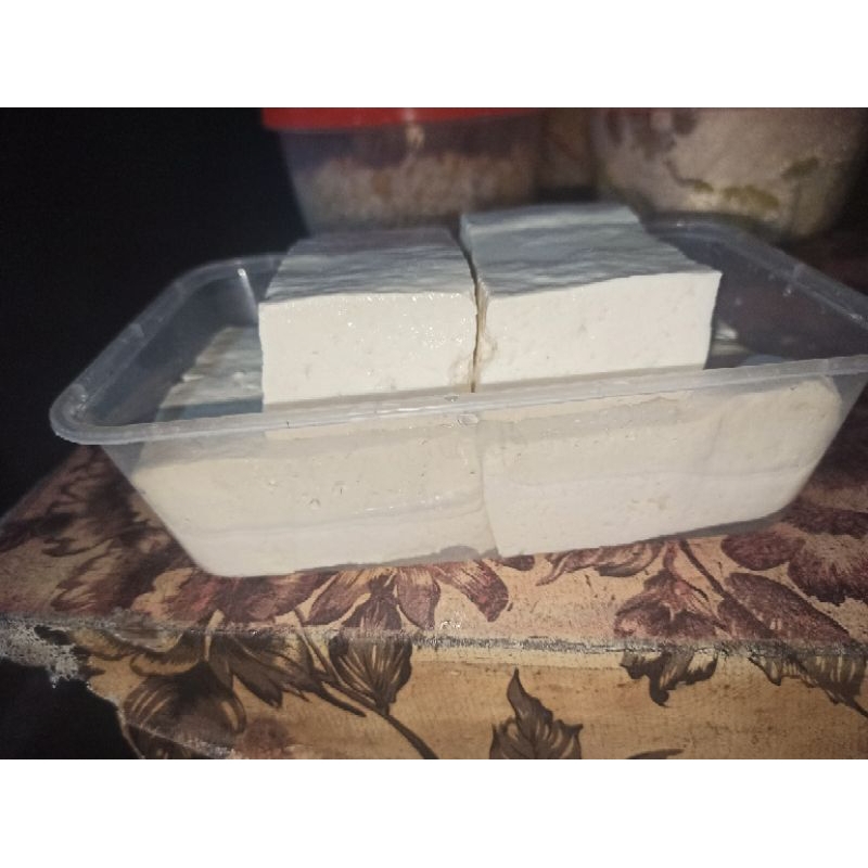 

tahu putih besar panjang isi 7