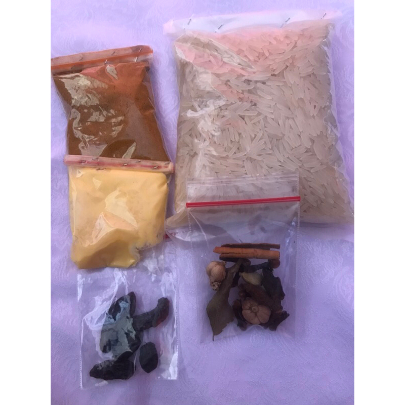 

paket hemat nasi kebuli lengkap dengan beras basmati 200gram dan bumbu kebuli/briyani/khabsah/mandhi/bukhori rempah dan mentega enak dan gurih