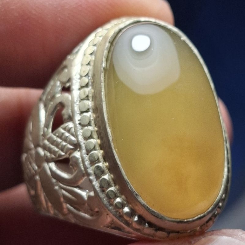 Natural Batu Idocrase Pucuk Pisang