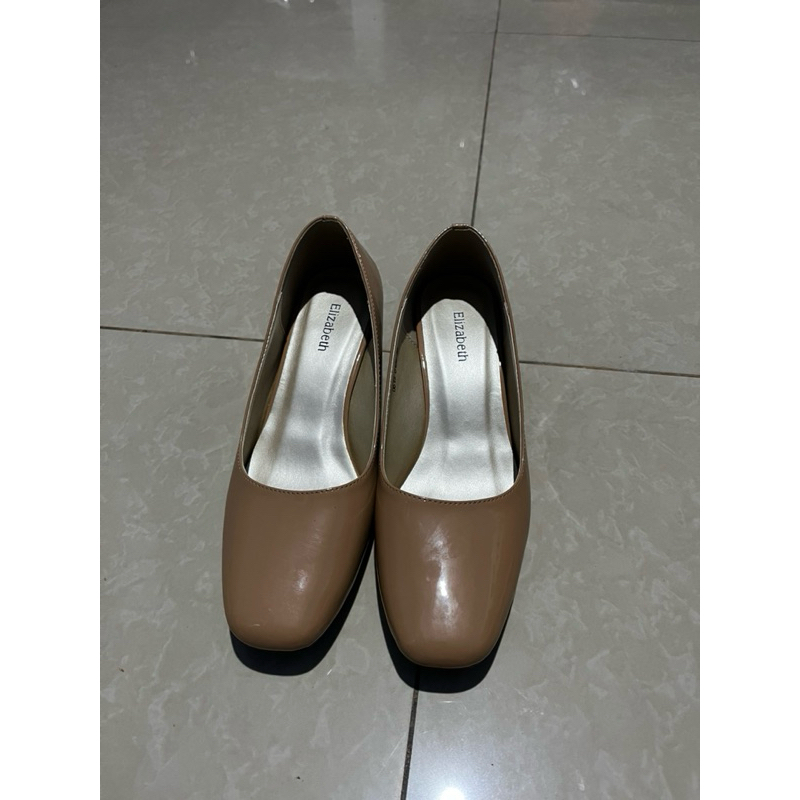 sepatu elizabeth