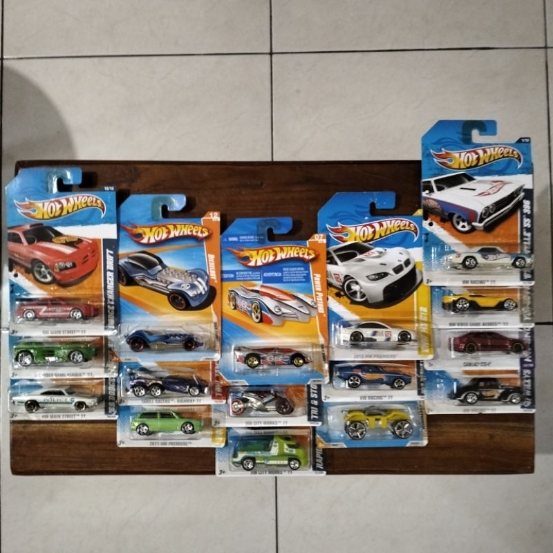 Hot Wheels Seri Lama 2010-2013 Fiction & Real Car