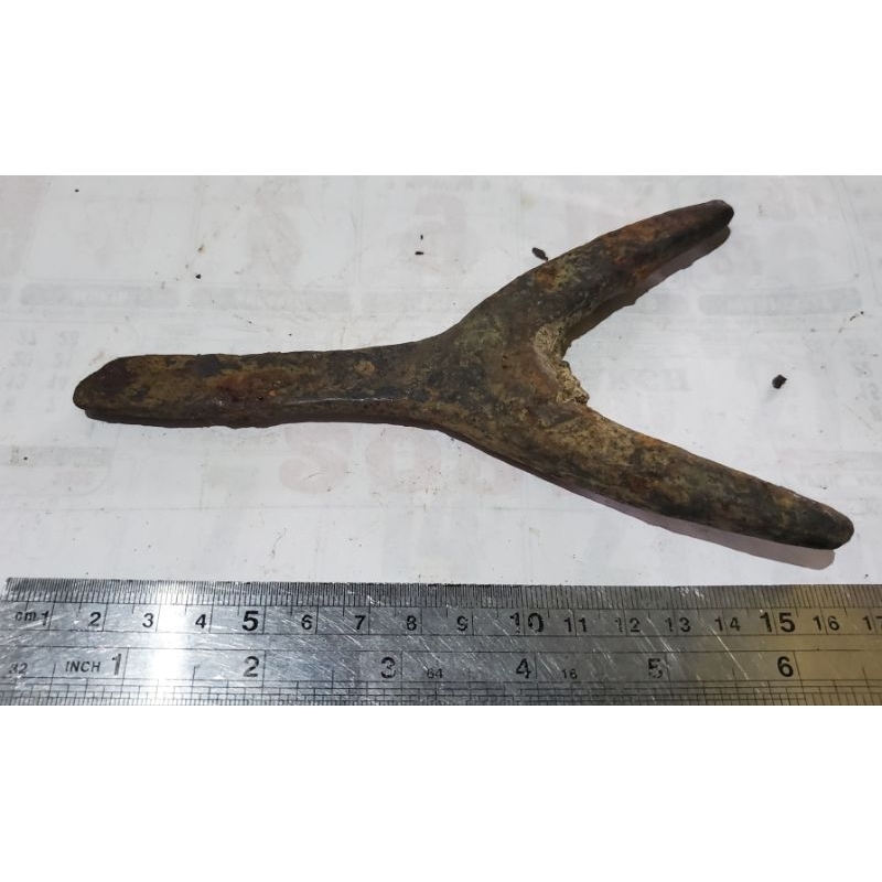 1 biji dwisula kuno temuan sungai untuk koleksi/pajangan/dll.