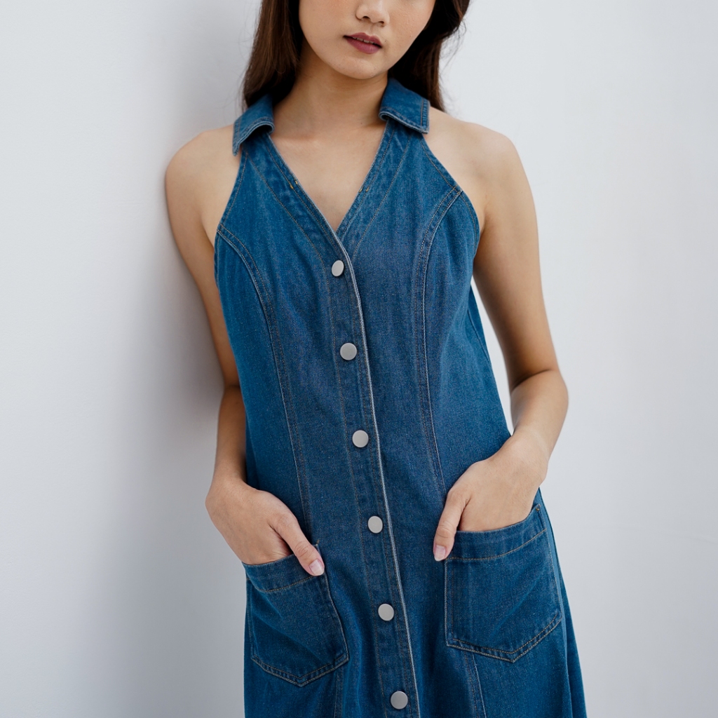 This Is April Gaun Jeans Wanita Tanpa Lengan Fit Body Jazzlyn Dress Denim C30092902300