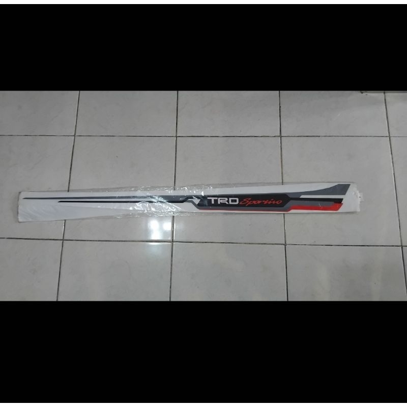 Stiker TRD SPORTIVO warna hitam 1set