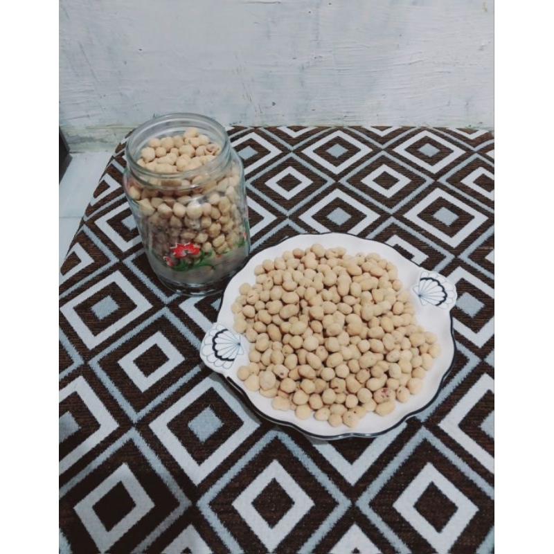 

kacang telur 1kg @75.000