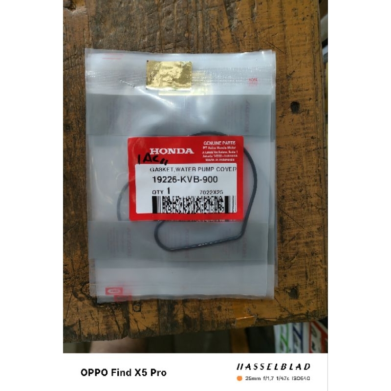 gasket waterpump vario 110 karbu ori ahm