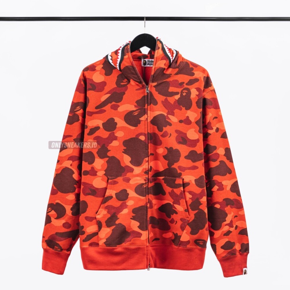 BAPE RED CAMO SHARK FULL ZIP HOODIE