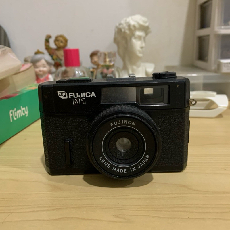 analog camera - fujica m1