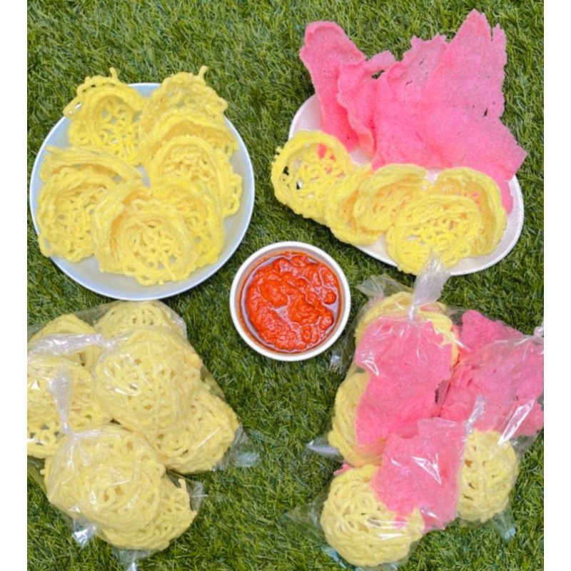 

kerupuk asinan betawi kuning dan merah