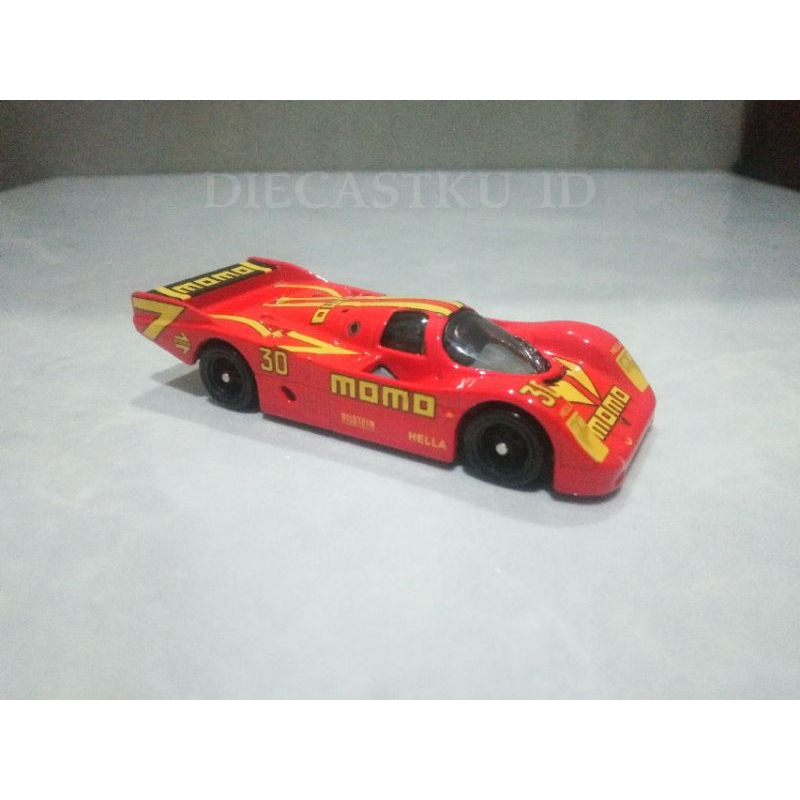 Hot Wheels Premium Porsche 962 Fleet Flyer Team Transport Momo Merah Loose