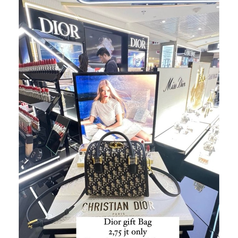 Tas Dior Gift dari Parfum Ori