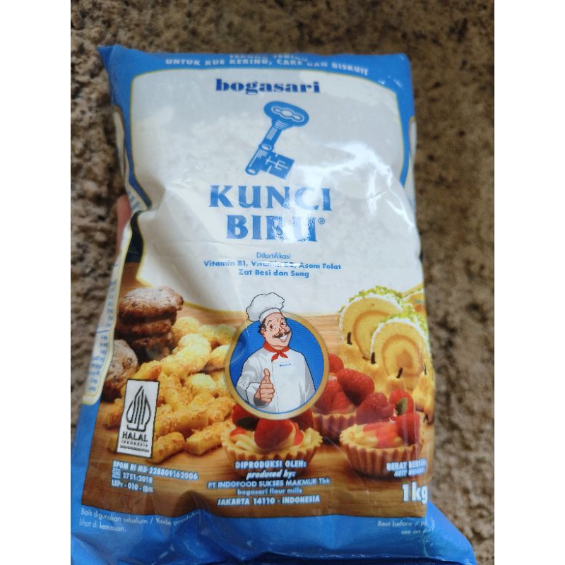 

Tepung Terigu Bogasari Kunci Biru Kemasan 1 Kg