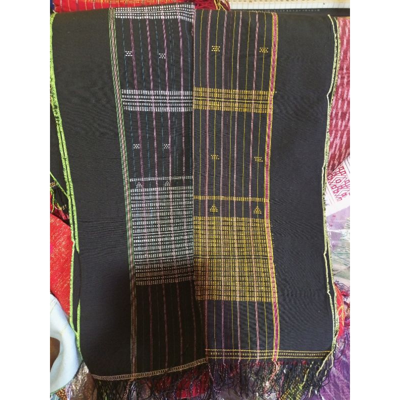 Suri - suri Hitam Simalungun