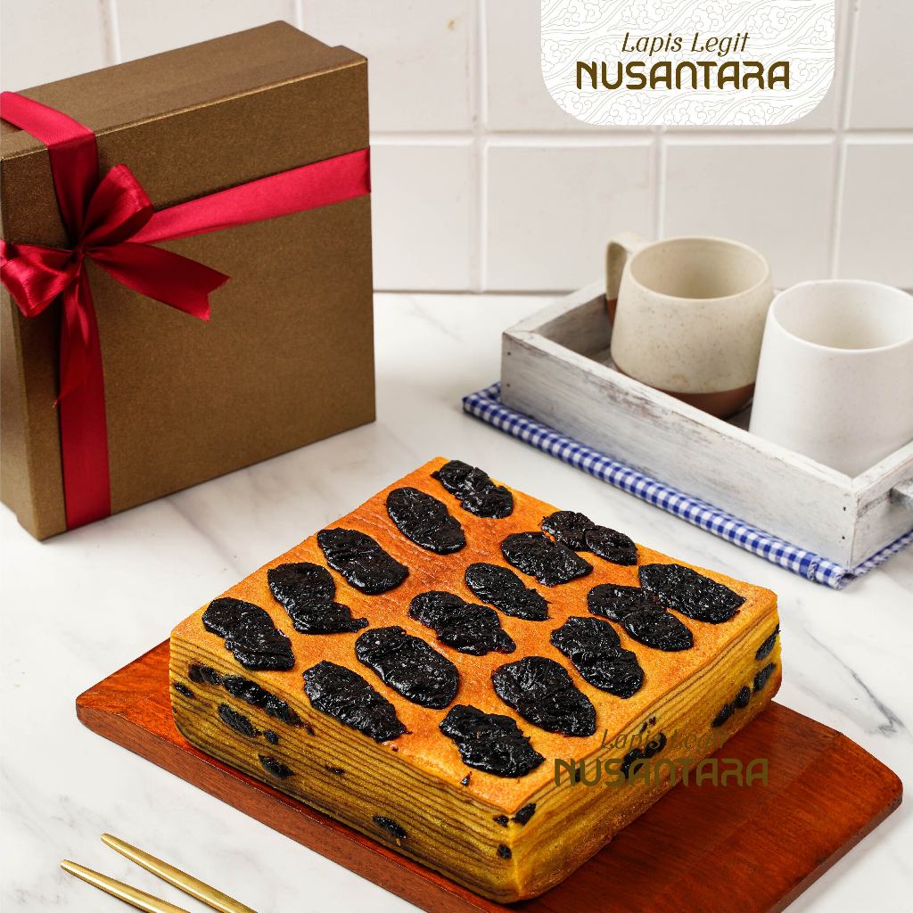 

Kue Lapis legit 20x20 PRUNES WISJMAN HALAL (KUALITAS SUPER)