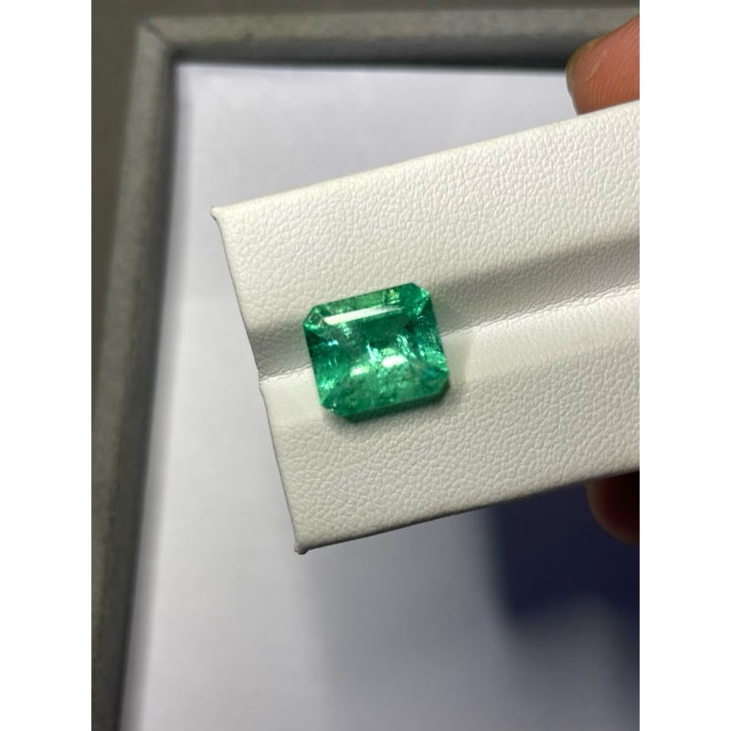 Natural Emerald Colombia 5.19 ct memo gri
