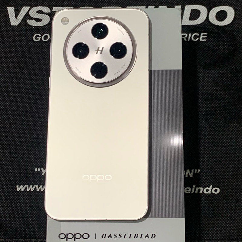 Oppo Find X8 5G 12/256 GB Garansi Resmi Indonesia Second Bekas Original