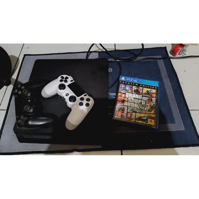 PS4 original 500GB (second)