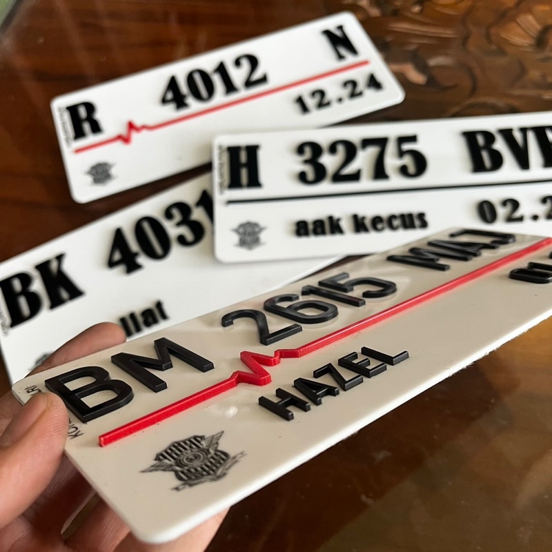 Plat Nomor Akrilik Timbul bisa custom / plat nomor motor model terbaru/ plat nomor motor putih