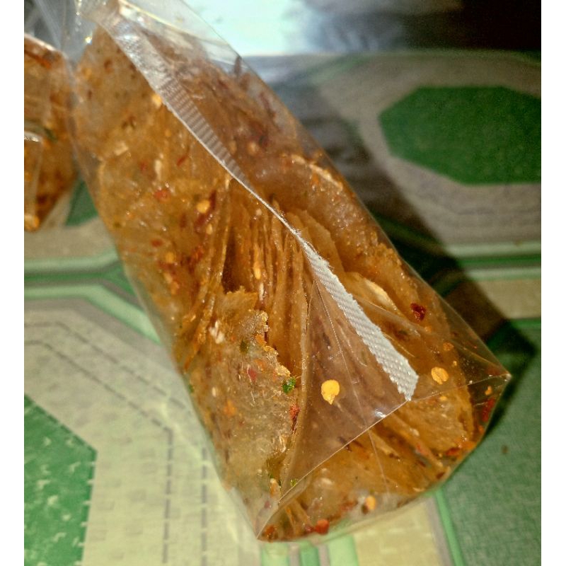 

keripik kaca pedas kemasan pouch 100gr