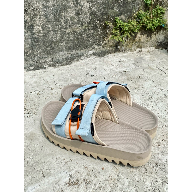 Preloved Hijack Sandals - Manic Shell