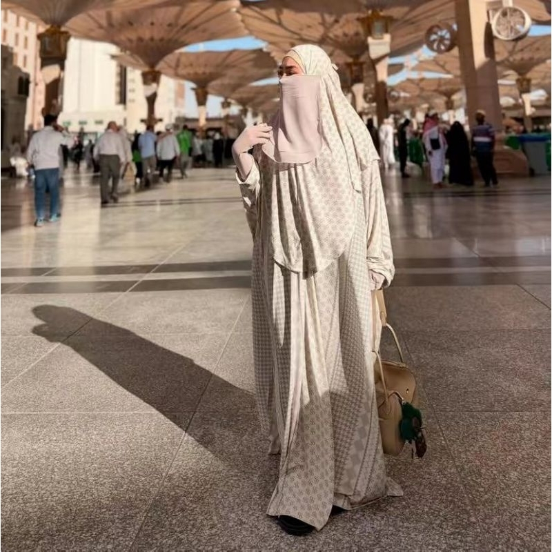 Kaftan Umroh Monogram Set Bergo Shellasaukia