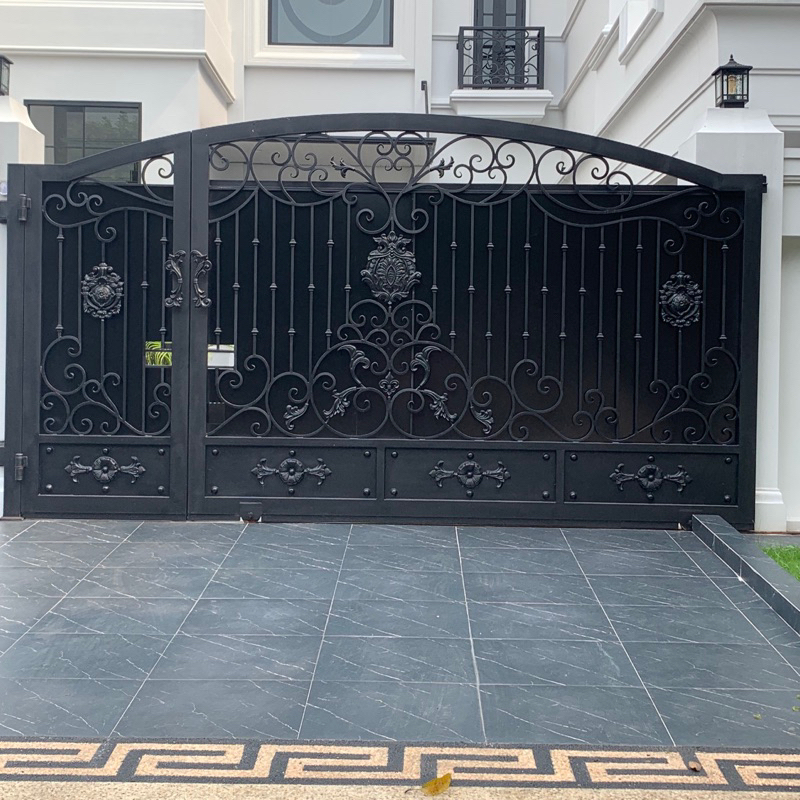 pintu besi gerbang tempa