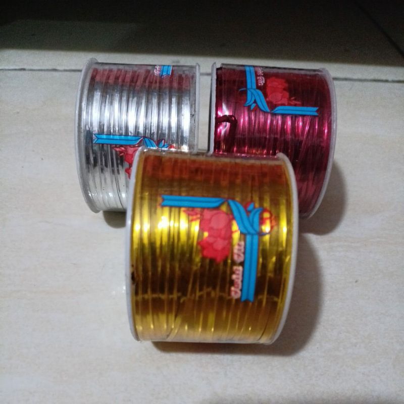 

Kawat Ikat Souvenir 1 Roll