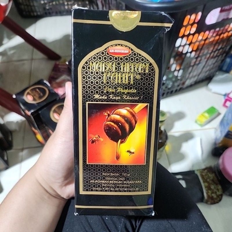 

MADU HITAM PAHIT ARROHMAH 750G