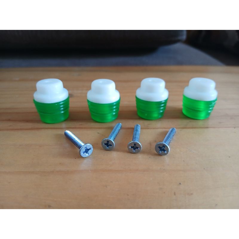 kaki karet sangkar kotak