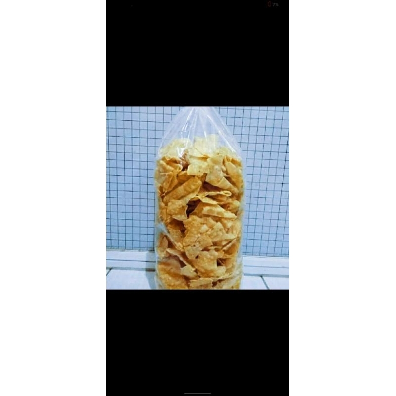 

Kulit pangsit atau Keripik Pangsit Kripik pangsit 1kg