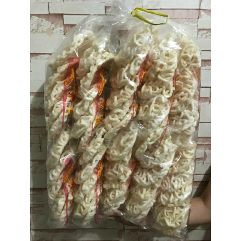 

INSTAN - SAMEDAY PENGIRIMAN Kerupuk Keriting Bangka Ikan Tenggiri Merk Raja Kerupuk - Isi 1 bal 10 Pcs gurih,renyah,nikmat!!
