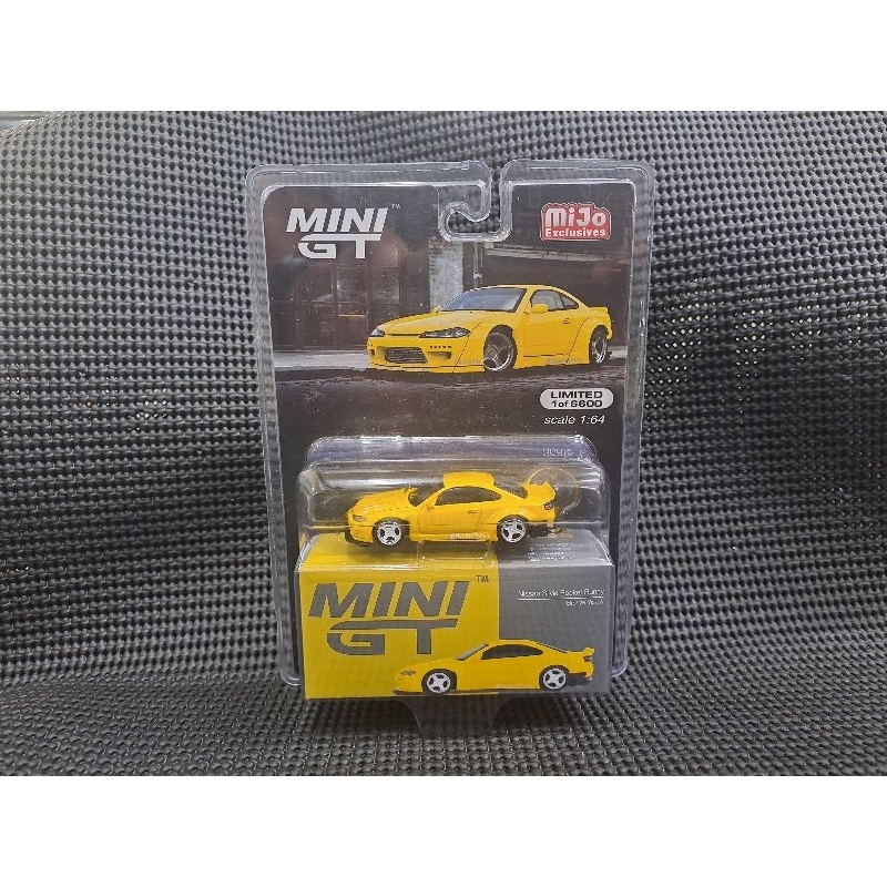 Mini GT Nissan Silvia Rocket Bunny