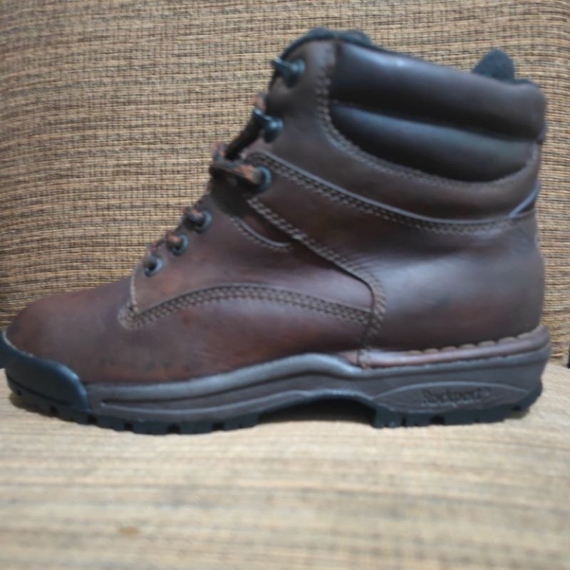 preloved sepatu hiking rockport xcs vibram size 40