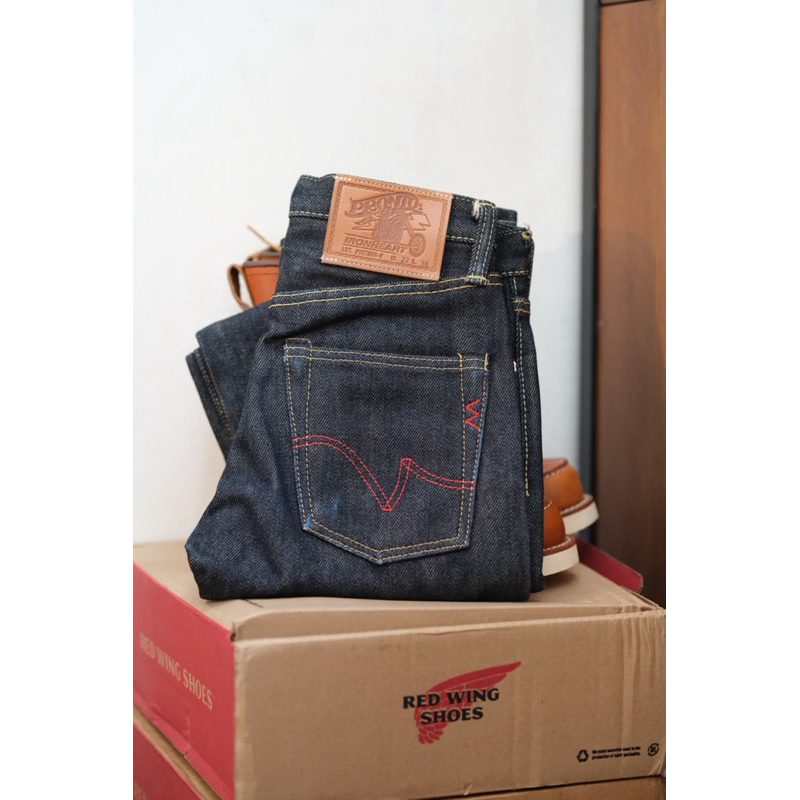 Iron Heart x Pronto 21 Oz Selvedge Denim