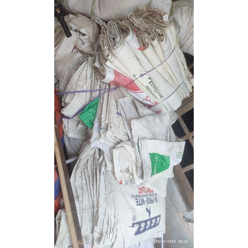 sak / karung bekas pakan 50 kg