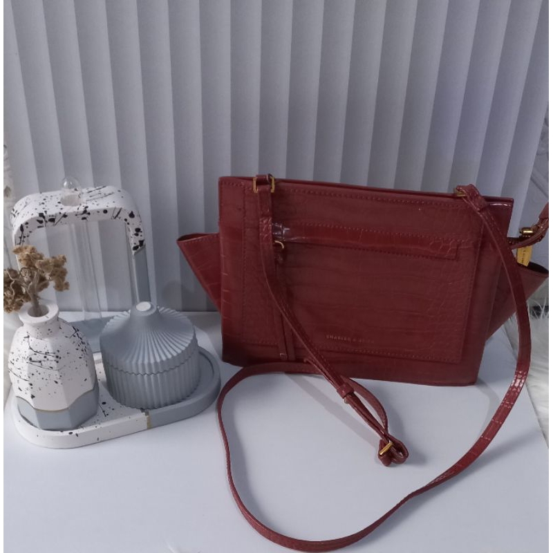 tas selempang premium preloved merah bata