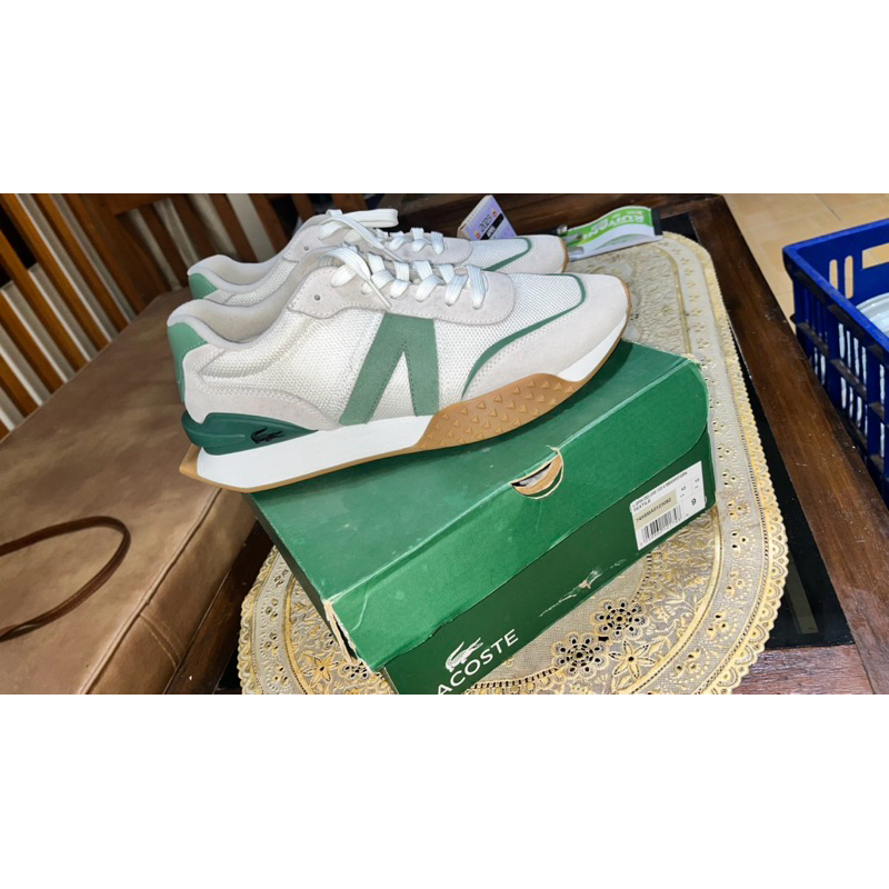 Sepatu Lacoste ukuran 43